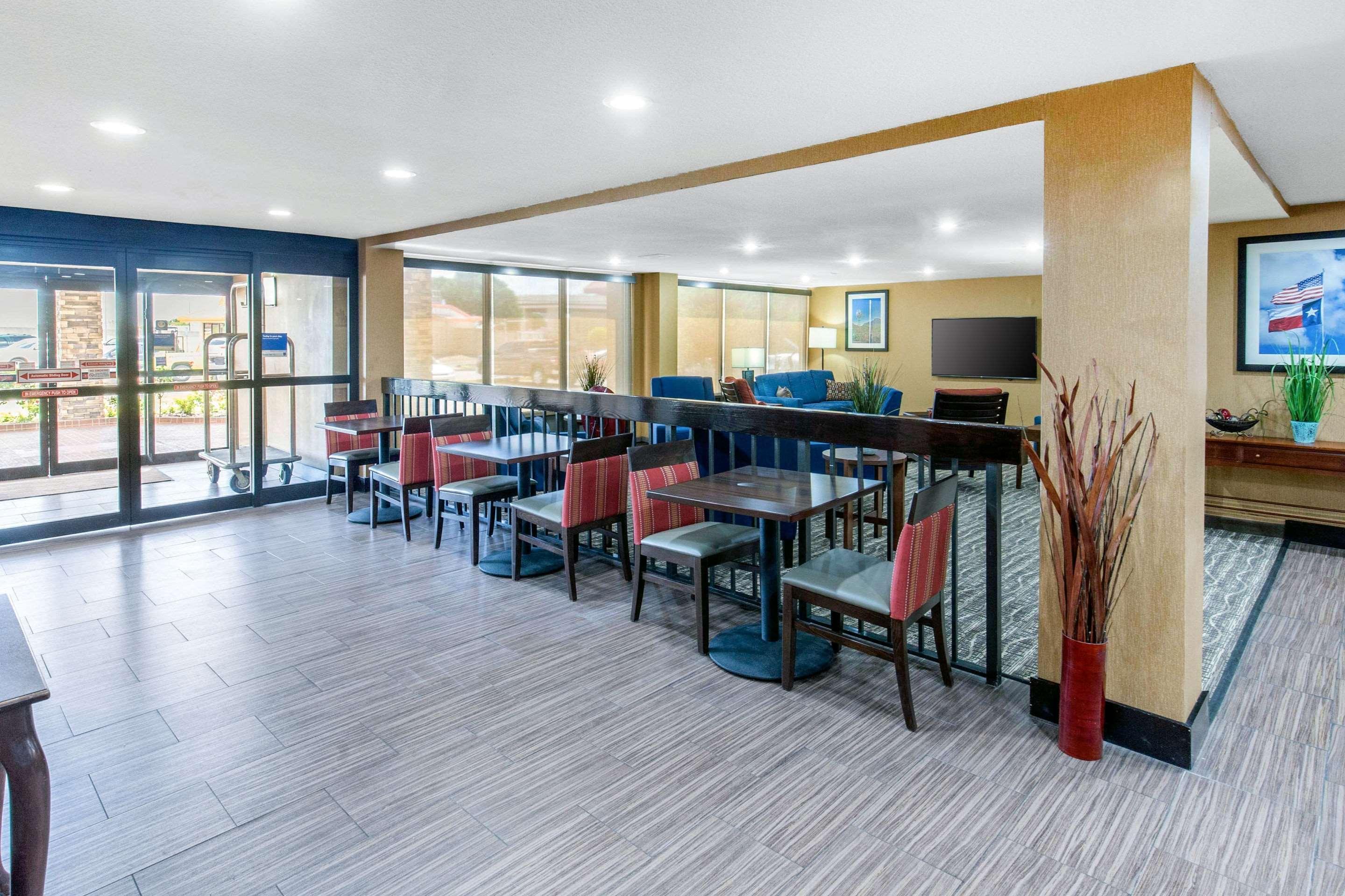 Comfort Inn Wichita Falls North Экстерьер фото